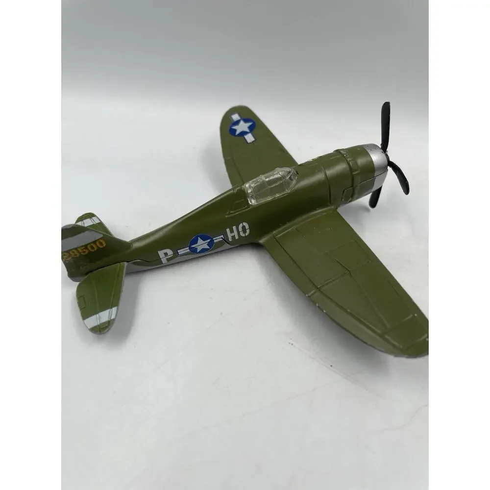2010 MAISTO THUNDERBOLT FRESH METAL TAILWINDS CRIPES A'MIGHTY P-47D